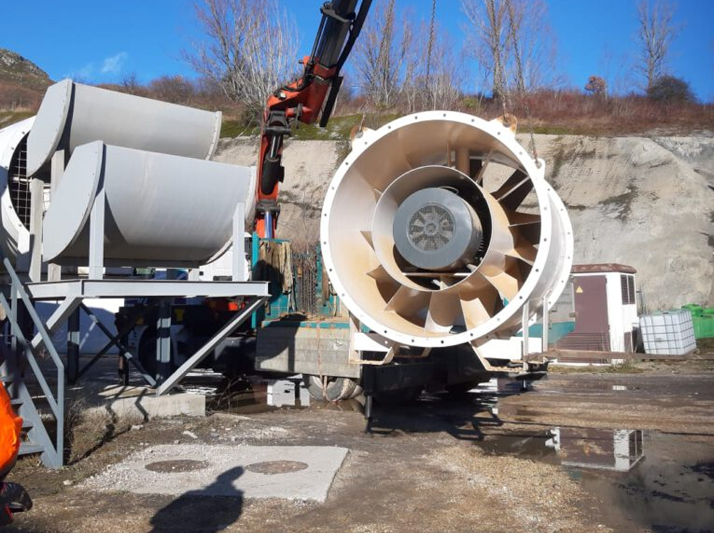 FERROVIARIO: SUSTITUCION DE VENTILADOR 250 KW EN LA VARIANTE DE LOS TUNELES DE PAJARES